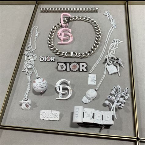 dior daniel arsham jewelry|dior and daniel arsham art.